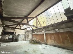 Local 280 m² Romainville