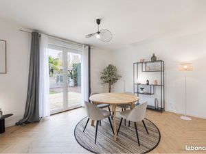 Maison familiale avec jardin. Clé en main