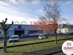 Local industriel 450 m²