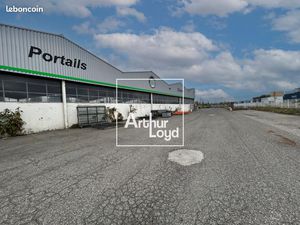 Local commercial 1 995 m²