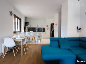 Appartement duplex 3 chambres nouvellement rénové dans la vieille ville d'annecy