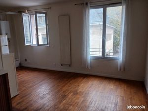 ? CHARMANT F2 DE 50M² ENVIRON - LUMINEUX ET BIEN AGENCÉ ? 587 dont 40 de charges / mois■? 