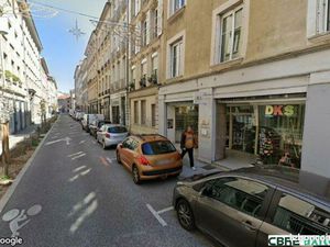 Local commercial 190 m²