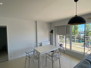 Très bel appartement meublé ville-port  grand balcon