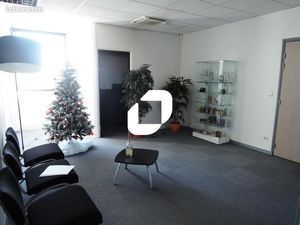 Bureau 307 m²