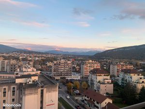 T2 avec vue imprebable sur les Alpes
