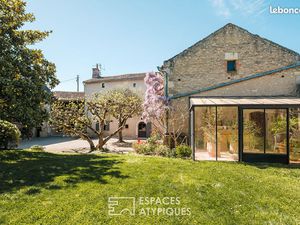 Maison 10 pièces 325 m²