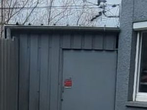 Petit local à usage de stockage 20m3