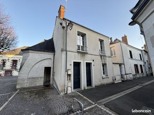 Immeuble 106 m² Bléré
