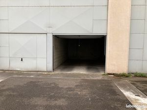 Garage à louer