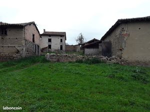 Corps de ferme à restaurer