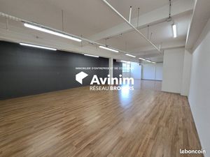 Local 125 m² Chaumontel