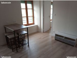 Location meublée centre ville Ambert type T2