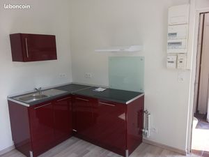 F1 Nevers centre 26m² avec parking