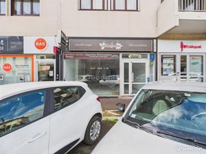 Local commercial 150 m²