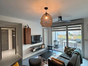 ⭐ T2 meublé 59 m² – Terrasse 30 m² – Garage double – Calme – Aix-les-Bains (lac)