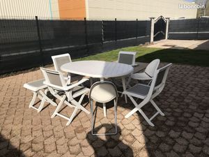 Appartement plain-pied 95 m2 + cour