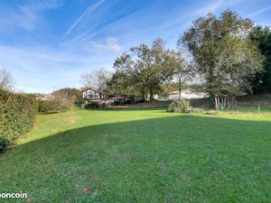 Terrain 1 085 m² Saint Pee Sur Nivelle