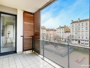 Magnifique T2 au centre d'Oullins entièrement rénové