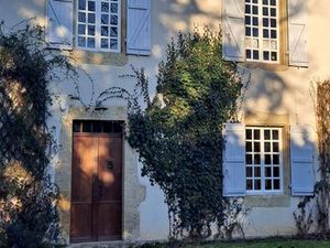 Maison 8 pièces 300m²