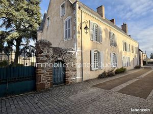 Maison 11 pièces 353 m²