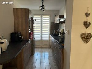 Appartement T3 avec garage à Chateauvert