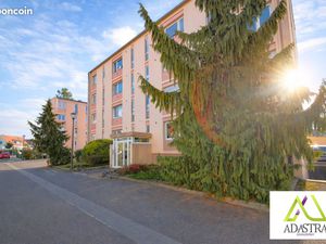 Appartement 3 pieces avec garage et cave