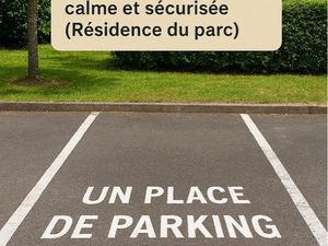 Une Place de parking dans une résidence calme et sécurisée