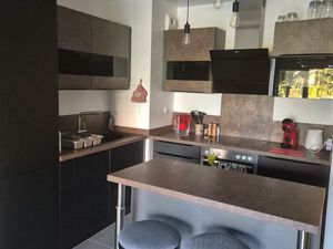 Appartement F2 balcon parking