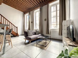 Appartement canut meublé - Pentes de la Croix Rousse