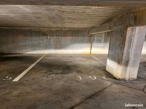 Parking proche Fac Ste Clotilde