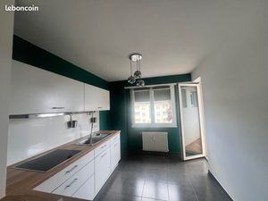 Colmar rue du peuplier ravissant f2 en 2eme et dernier etage avec balcons et cave