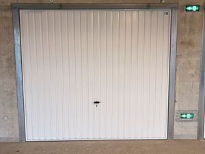 A louer Garages 17m2 Bassens
