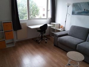 Particulier loue studio meublé