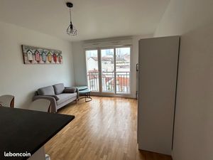 Studio Meublé 30m2 Puteaux Centre + Parking