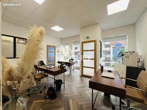 Local d'activité 62 m²