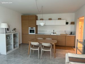 Appartement 2/3 P de 60 m2 entièrement rénové