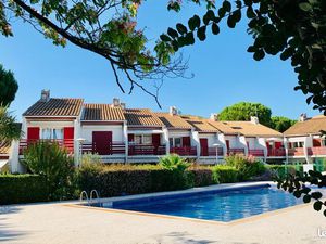 Duplex vue sur golf et piscine location courte durée