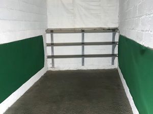 GARAGE garde meuble refait à neuf centre Dijon( jardin darcy  montchapet)