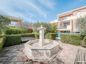 Parking/box 15 m² Hyères