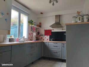 Maison mitoyenne à 3 chambres avec petit jardin