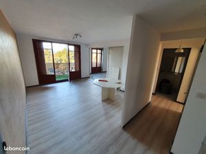 Appartement T3 vue Garlaban