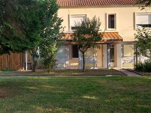 Appartement à louer au rez-de-chaussée