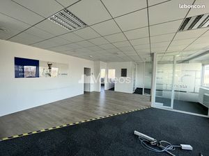 Bureaux 174 m²