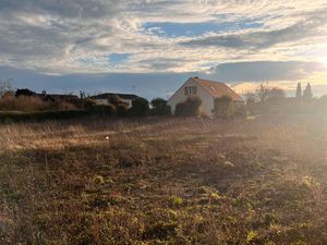 Rare terrain à bâtir de 669m²