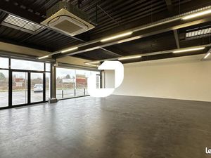 Local d'activité 250 m²
