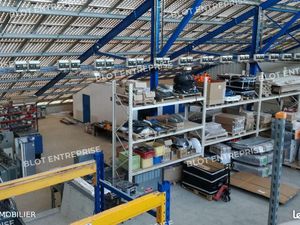 Local d'activité 800 m²