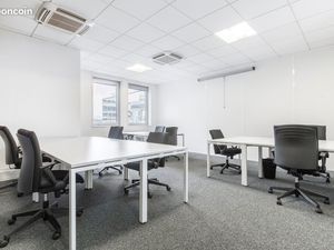 Bureau privé à louer pour 5 personnes à CERGY  Stop & Work Cergy