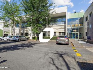 Local d'activité 476 m²