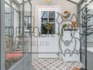 Propriété 11 pièces 251 m²